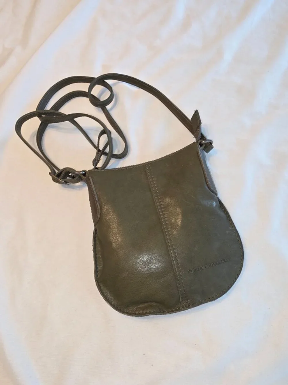 Spikes and Sparrow Crossbody Bag Olive Green Leather Houndstooth Lining Festival